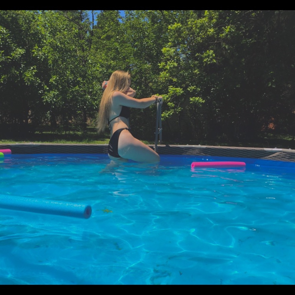 Meet your Posher, Natalie